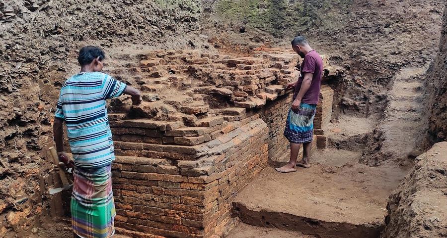 লালমাই পাহাড়ে বালাগাজীর মুড়া’য় প্রাচীন প্রত্নতত্ত্বের সন্ধান