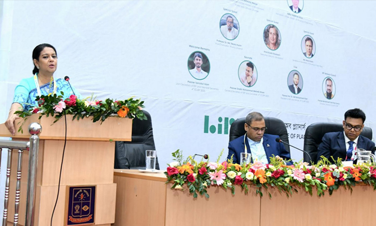 প্রকল্প অনুমোদনে পরিবেশ রক্ষাকে সর্বোচ্চ গুরুত্ব দেওয়ার দাবি পরিবেশ উপদেষ্টার