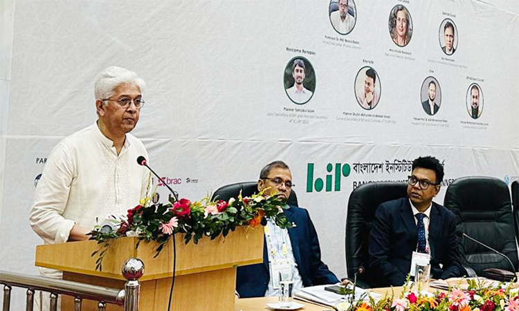 কৃষি জমি সুরক্ষায় আইন প্রণয়ন করা হচ্ছে : গণপূর্ত ও গণপূর্ত উপদেষ্টা