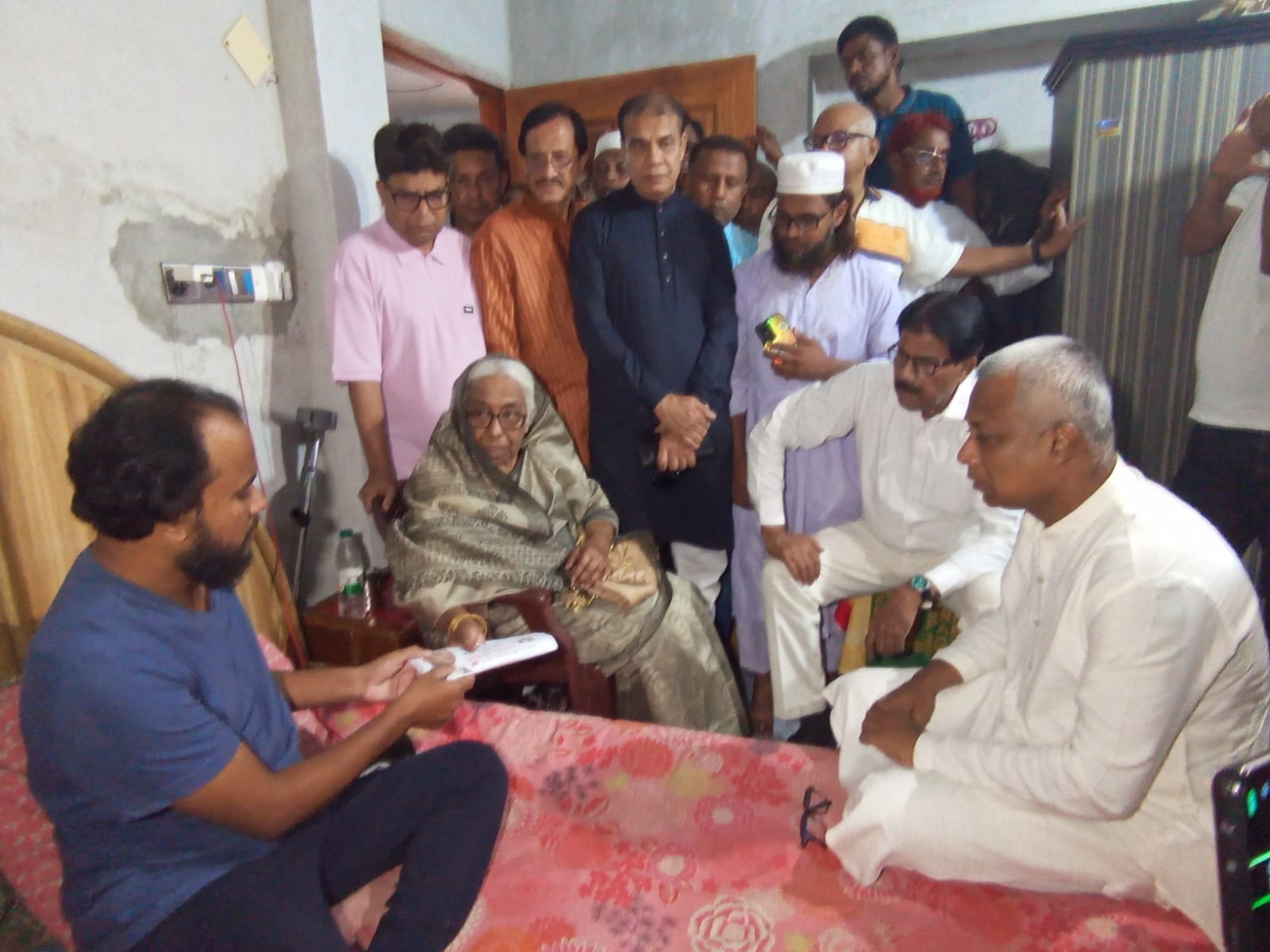 গণঅভ্যুত্থানে আহত যশোরের এনামের চিকিৎসার দায়িত্ব নিলেন তারেক রহমান