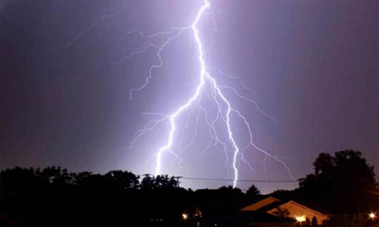 রাঙ্গামাটিতে বজ্রপাতে গৃহবধূর মৃত্যু