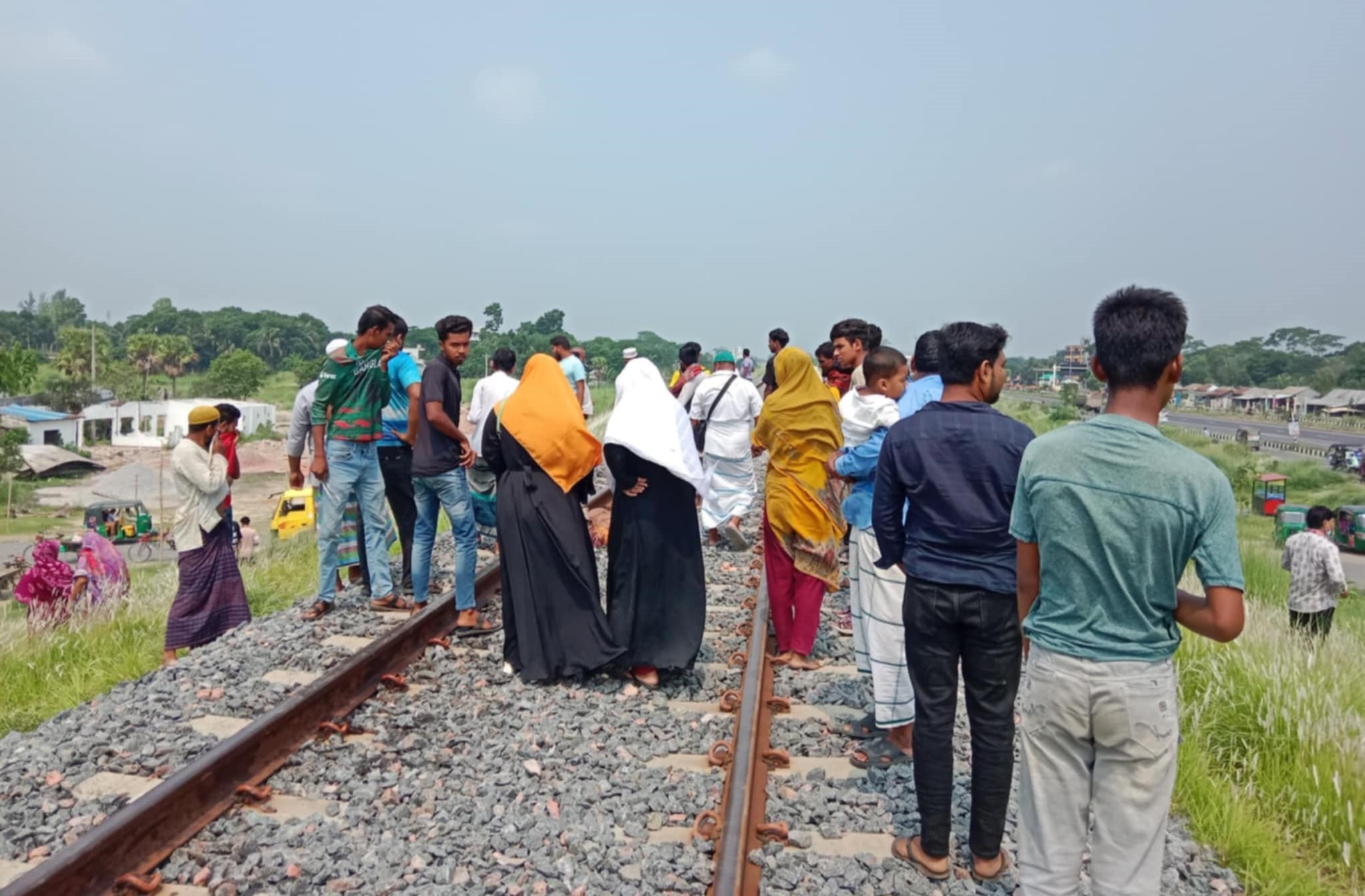 শিবচরে ট্রেনে কাটা পড়ে এক ব্যক্তির মৃত্যু