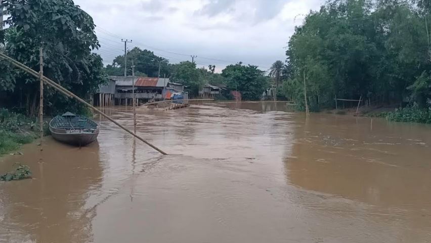  শেরপুরে টানা বৃষ্টিতে বাড়ছে নদ নদীর পানি, পাহাড়ি ঢলে বন্যার আশঙ্কা