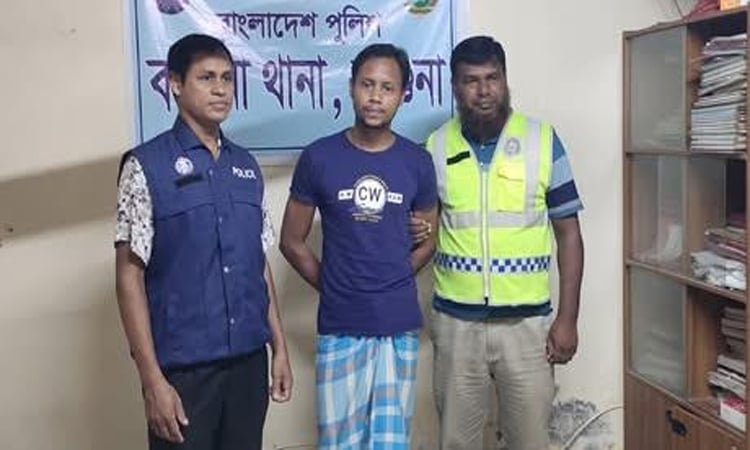 বরগুনায় মৃত্যুদণ্ডপ্রাপ্ত পলাতক আসামিকে জেল হাজতে প্রেরণ 
