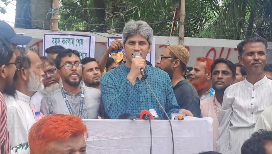 সরকারি প্রতিষ্ঠানে শ্রম আইন অনুযায়ী সকল সুযোগ-সুবিধা প্রতিষ্ঠা করার উদ্যোগ গ্রহণ করতে হবে : জোনায়েদ সাকি