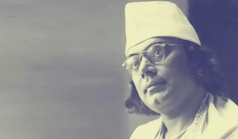 আজ কবি নজরুলের ১২৬ তম জন্মবার্ষিকী 