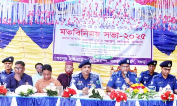 ঈদযাত্রায় ঢাকা-বগুড়া-রংপুর মহাসড়ক যানজট মুক্ত রাখতে কাজ করছে হাইওয়ে পুলিশ