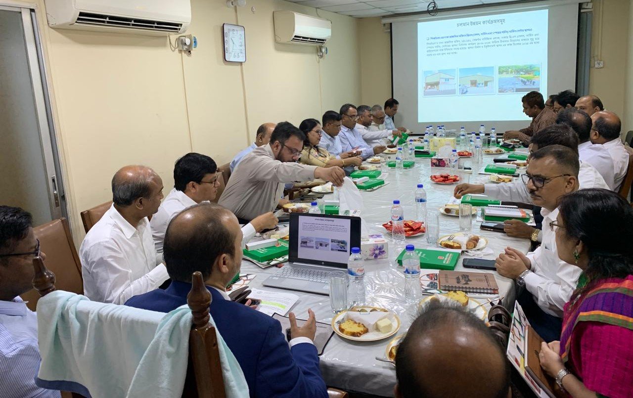 চট্টগ্রামে প্রগতি ইন্ডাস্ট্রিজ পরিদর্শন করলেন বিপিএটিসি’র প্রশিক্ষণার্থীরা