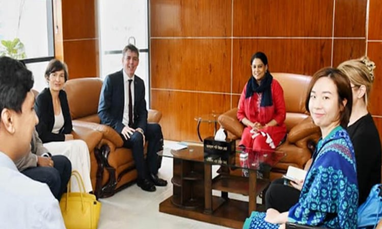 শিল্পে ভূগর্ভস্থ পানি ব্যবহারের নীতিমালা চূড়ান্তে সরকার : পানি সম্পদ  উপদেষ্টা