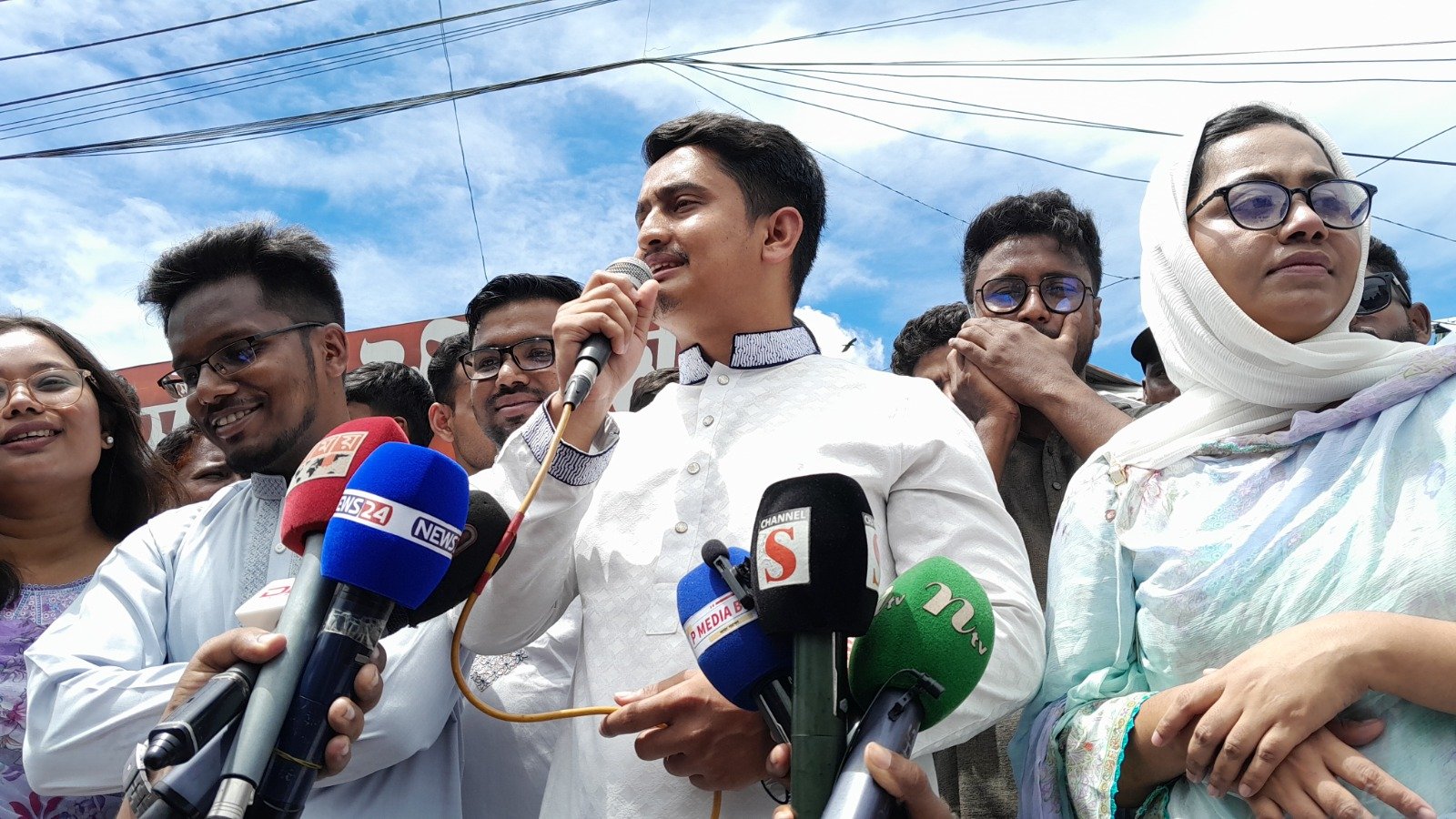 সার্বভৌমত্ব রক্ষায় ভারতের সঙ্গে সামান্যতম আপস নয় : সারজিস আলম