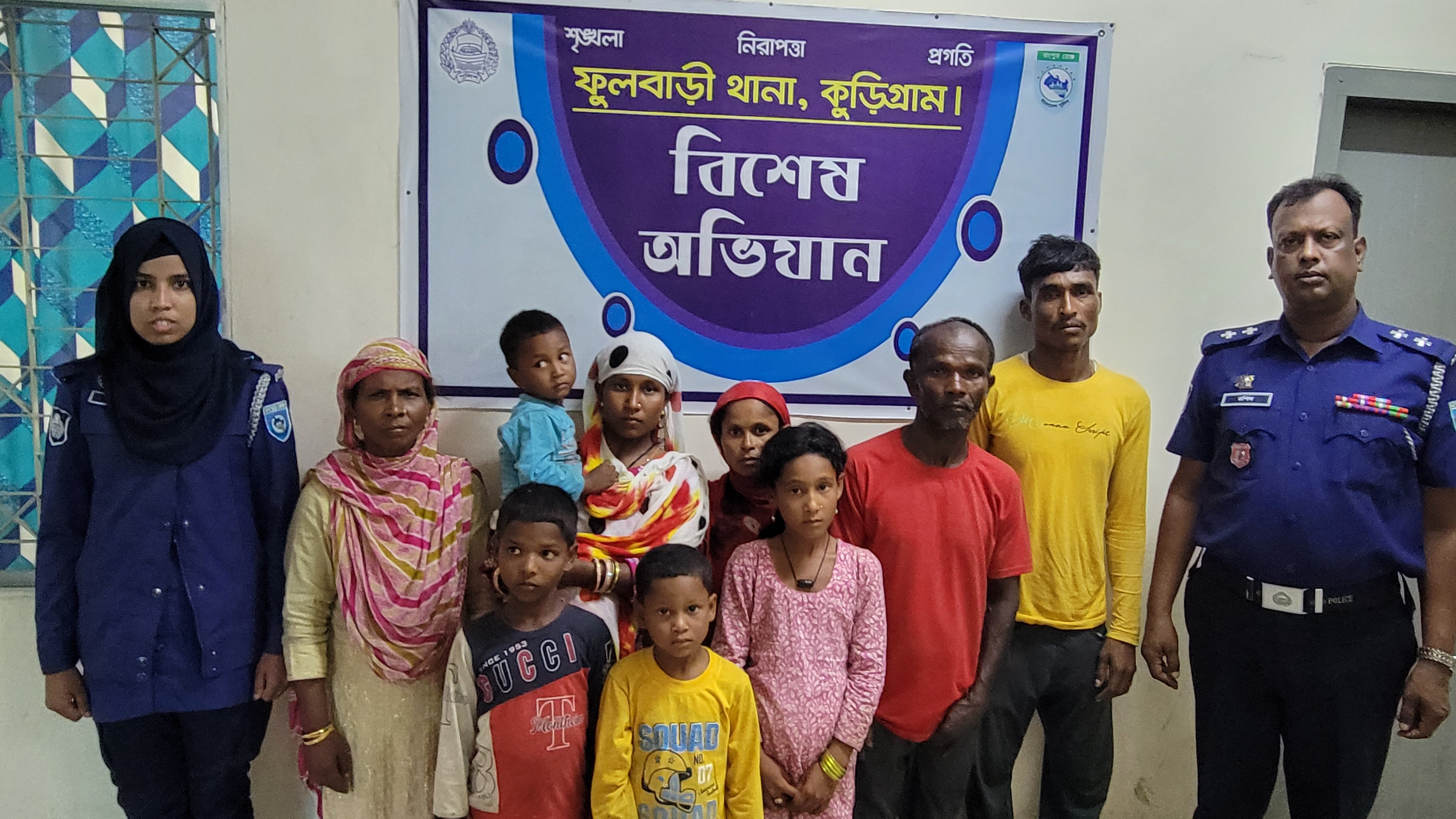 ফুলবাড়ী সীমান্তে মধ্যরাতে নারী-শিশুসহ ৯ বাংলাদেশিকে বিএসএফের পুশইন 