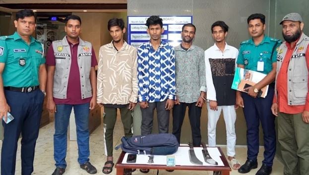 মগবাজারে চাঞ্চল্যকর ছিনতাইয়ের ঘটনায় চারজন গ্রেফতার