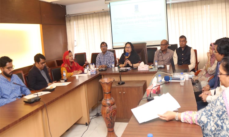 বাজেট বাস্তবায়নে প্রকল্পভিত্তিক মূল্যায়ন ব্যবস্থার ওপর গুরুত্বারোপ