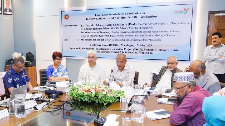 কৃষি খাতকে আরও রপ্তানিমুখী করার ওপর গুরুত্বারোপ কৃষি উপদেষ্টার   