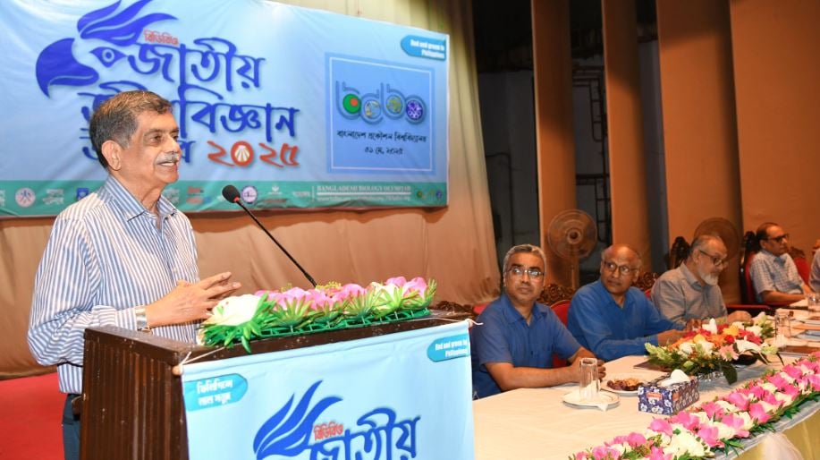 অনেক অস্থিরতার মাঝেও অপার সম্ভাবনার দেশ গঠনে আমরা কাজ করছি : শিক্ষা উপদেষ্টা