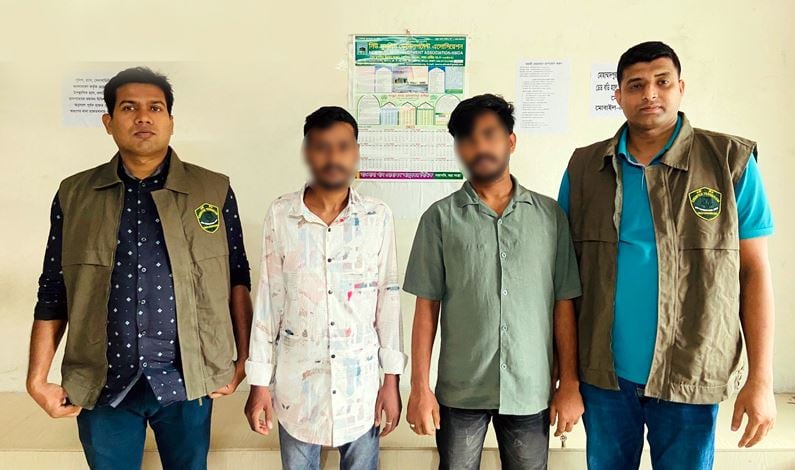 মোহাম্মদপুরে সিটিটিসির অভিযানে ছিনতাইকারী ও মাদক কারবারি গ্রেফতার