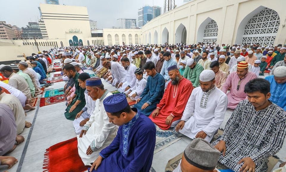 জাতীয় মসজিদে পর্যায়ক্রমে ৫টি ঈদের জামাত অনুষ্ঠিত হবে