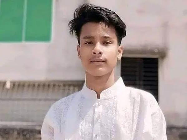 বৈষম্যহীন সমাজের স্বপ্নে স্বৈরাচার পতনের বিজয় মিছিলে গিয়ে শহীদ হন সাগর ইসলাম
