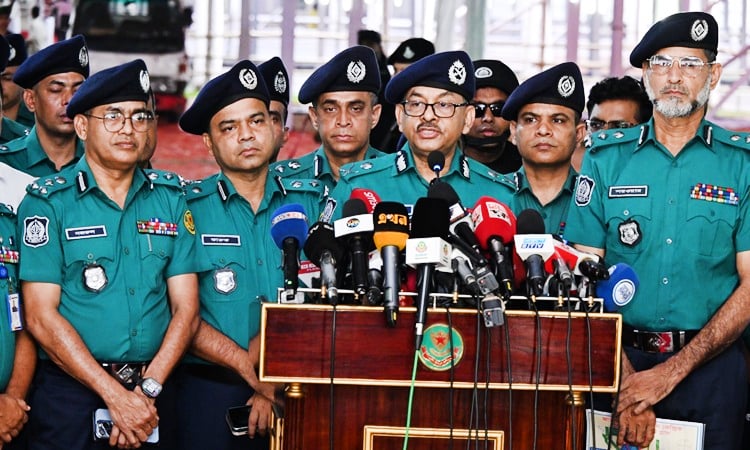 ঈদুল আযহায় নিশ্ছিদ্র নিরাপত্তা ব্যবস্থা নেওয়া হয়েছে : ডিএমপি কমিশনার