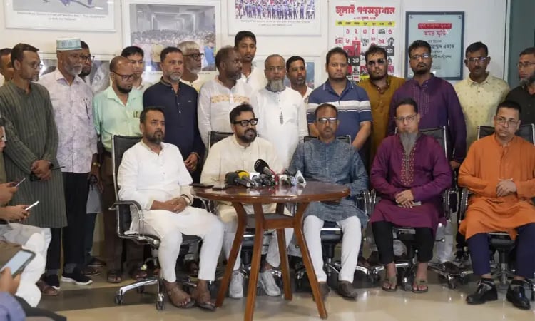 ঈদের দিনেই ডিএনসিসির বর্জ্য অপসারণ সম্পন্ন
