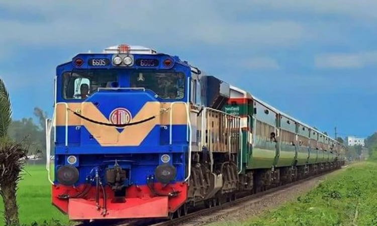 ঢাকা-রাজশাহী রুটে ট্রেন চলাচল স্বাভাবিক