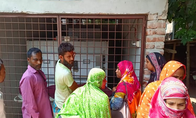 ঝিনাইদহে সাপের কাপড়ে এক কিশোরীর মৃত্যু