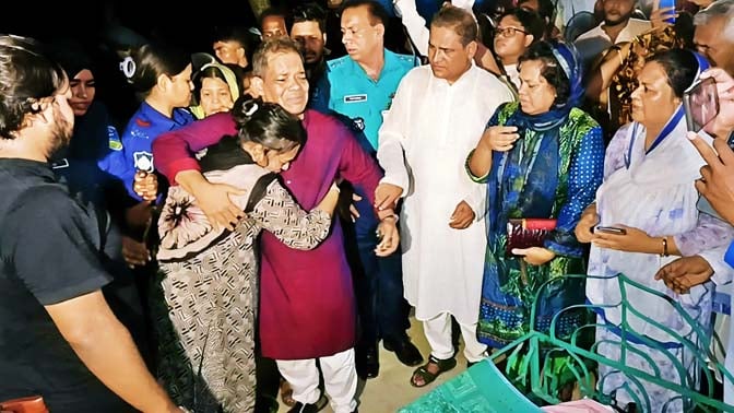 প্যারোলে মুক্তির পর কারাগারে ফিরলেন সাংবাদিক দম্পতি রুপা ও শাকিল