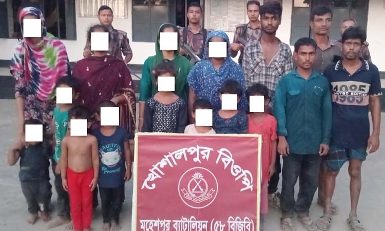 ঝিনাইদহ সীমান্তে নারী শিশুসহ ১৬ জনকে পুশ ইন করেছে বিএসএফ