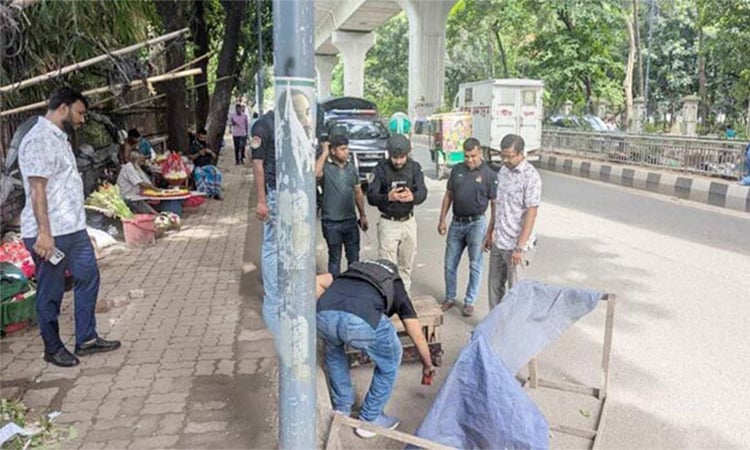 ঢাকা বিশ্ববিদ্যালয় ও হাইকোর্ট এলাকা থেকে ৭টি ককটেল উদ্ধার