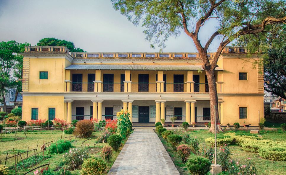 রবীন্দ্রনাথ ঠাকুরের পৈতৃক ভিটা ভাঙচুরের দাবি ভুয়া: প্রধান উপদেষ্টার প্রেস উইং