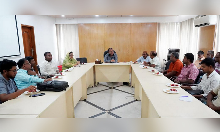 জলাবদ্ধতা নিরসনে কেসিসির তিনটি মোবাইল টিম গঠন