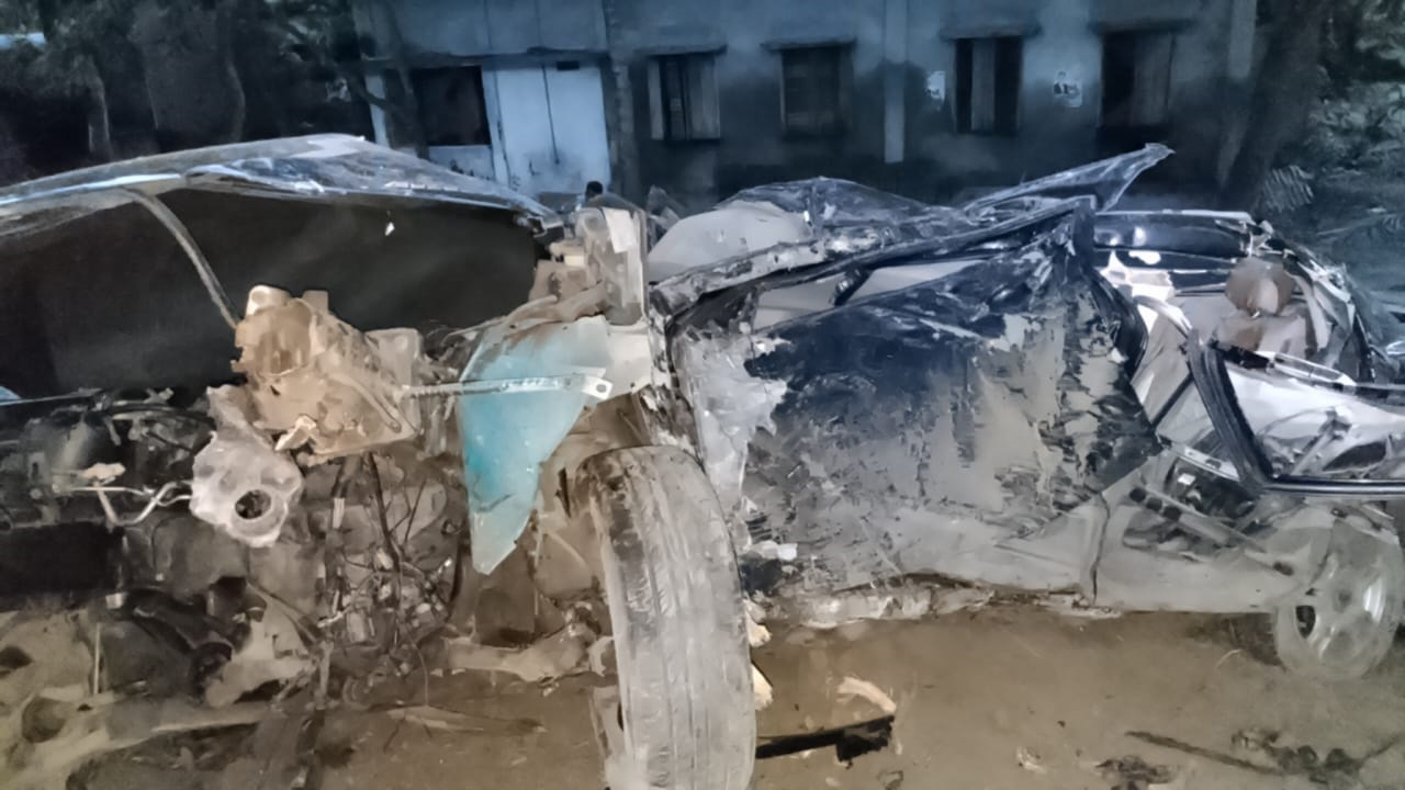 যশোরে সড়ক দুর্ঘটনায় নারী সহ দুইজন নিহত