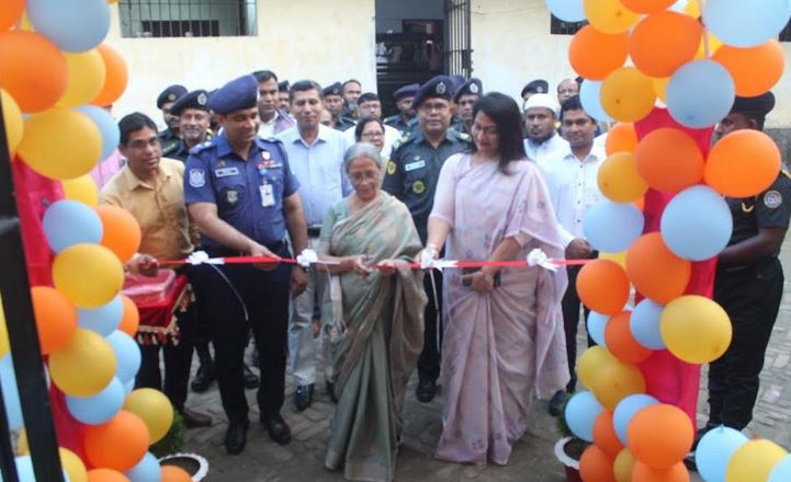 বিষাক্ত কীটনাশক বন্ধ করতে প্রয়োজনে রাস্তায় নামব : মৎস্য ও প্রাণীসম্পদ উপদেষ্টা