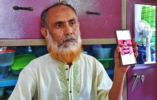 শহীদ রিদওয়ান হোসেন সাগরের বাবা -ছবি : বাসস