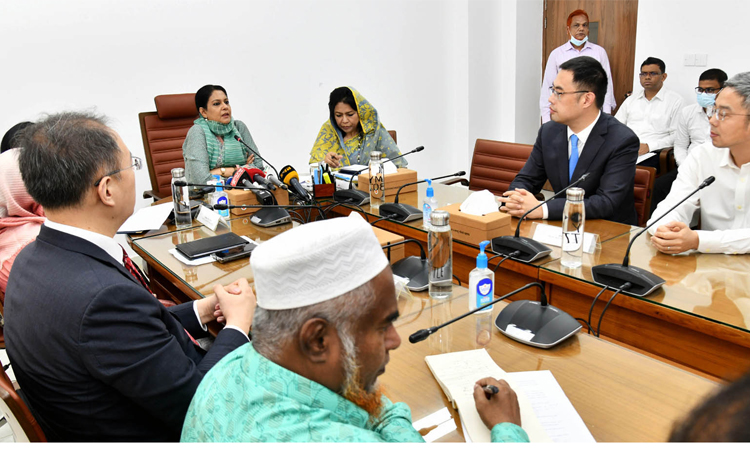 বায়ুদূষণ রোধে স্বল্প, মধ্য ও দীর্ঘমেয়াদি উদ্যোগ গ্রহণ করা হবে: পরিবেশ উপদেষ্টা