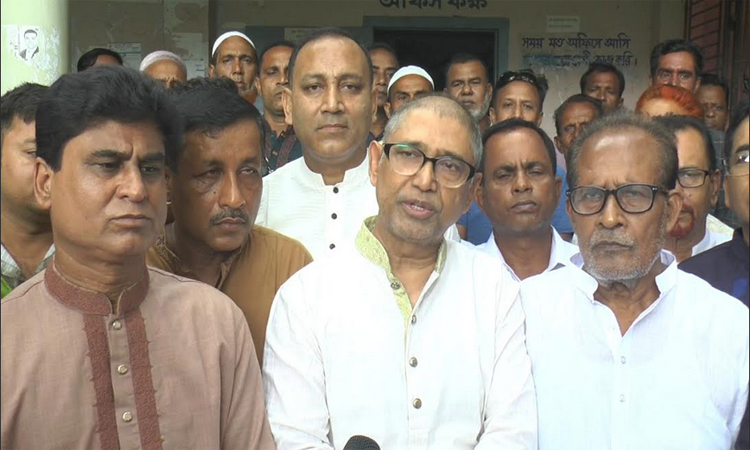 বিএনপিতে কোনো হাইব্রিডের জায়গা হবে না : আযম খান