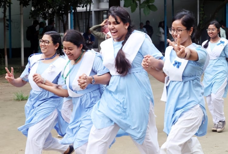 রাজশাহী শিক্ষা বোর্ডে এসএসসি পাসের হার ৭৭ দশমিক ৬৩ শতাংশ
