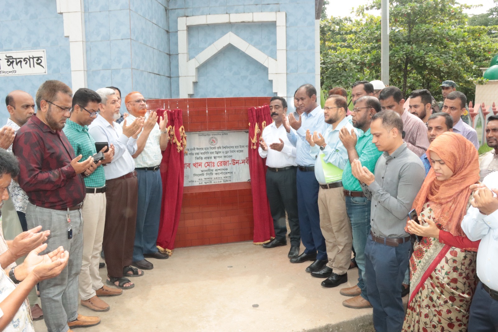 সিলেটে সাড়ে ১৭ কোটি টাকা ব্যয়ে রাস্তার সংস্কার কাজের উদ্বোধন
