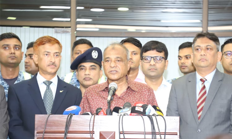 শাহজালাল বিমানবন্দরের তৃতীয় টার্মিনাল আধুনিক ও যুগোপযোগী হয়েছে : স্বরাষ্ট্র উপদেষ্টা