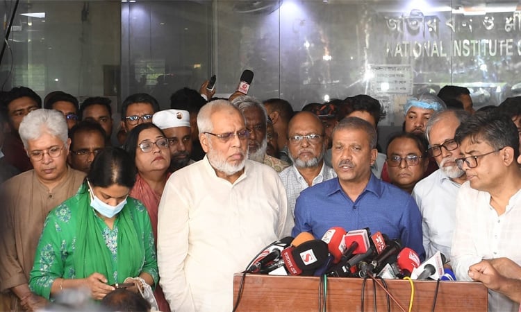 বিমান বিধ্বস্তের ঘটনায় আহতদের চিকিৎসায় সব রকম ব্যবস্থা করা হবে: ড. আসিফ নজরুল