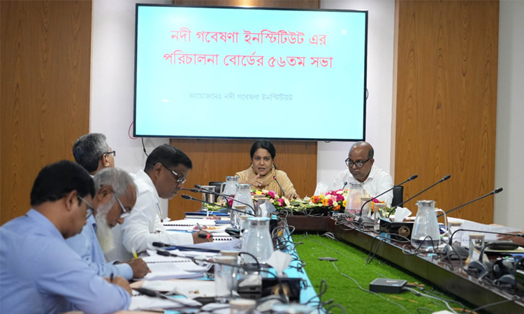 সংকটাপন্ন নদীগুলোকে আমাদের বাঁচাতে হবে : পানি সম্পদ উপদেষ্টা