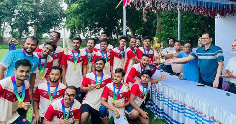 হাবিপ্রবিতে শহীদ জিয়াউর রহমান ফুটবল টুর্নামেন্টে থান্ডর ব্লেডস টিম চ্যাম্পিয়ন