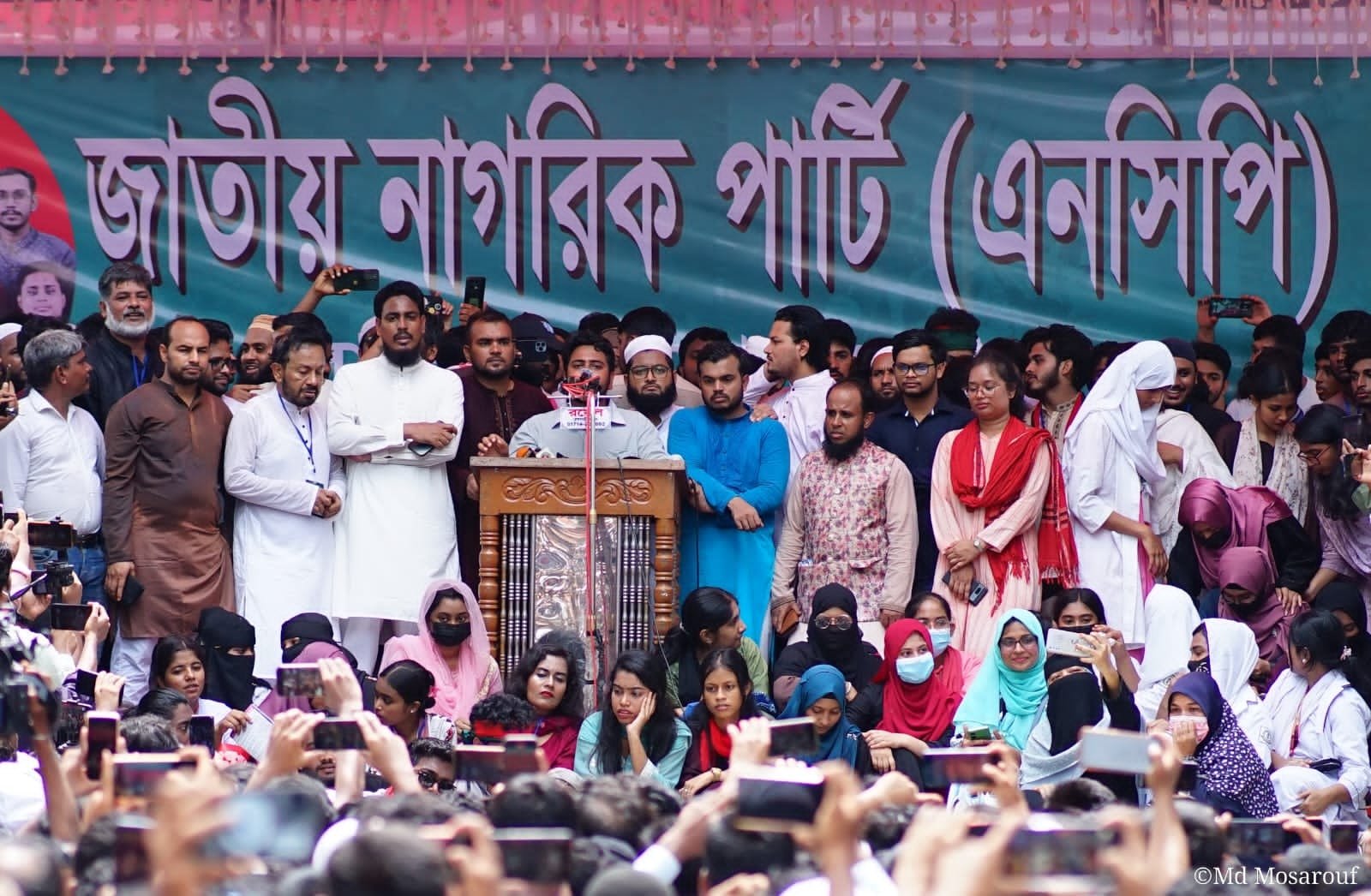 আগামী ৫ আগস্টের মধ্যে জুলাই সনদ ও ঘোষণাপত্র আদায় করা হবে : নাহিদ ইসলাম