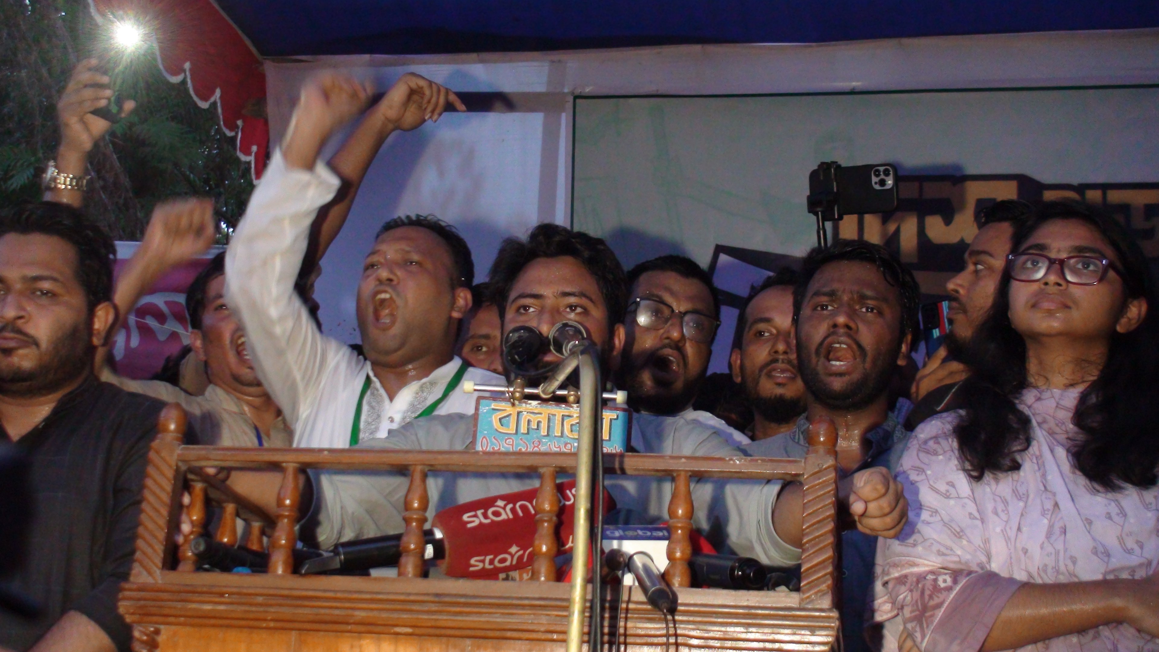 দেশ থেকে মুজিববাদ মুছে ফেলতে হবে : নাহিদ ইসলাম