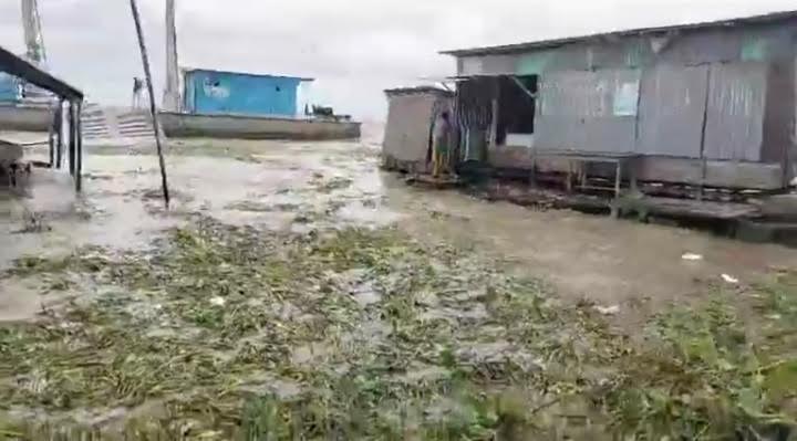 ভোলা-বরিশাল-লক্ষ্মীপুর'সহ অভ্যন্তরীণ ১০ রুটে ফেরি ও লঞ্চ চলাচল বন্ধ