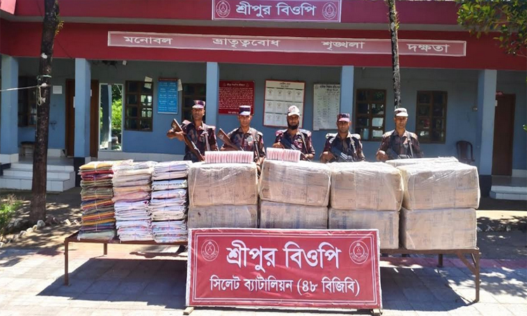 সিলেট ও সুনামগঞ্জ সীমান্তে সোয়া ৩ কোটি টাকার চোরাই পণ্য জব্দ