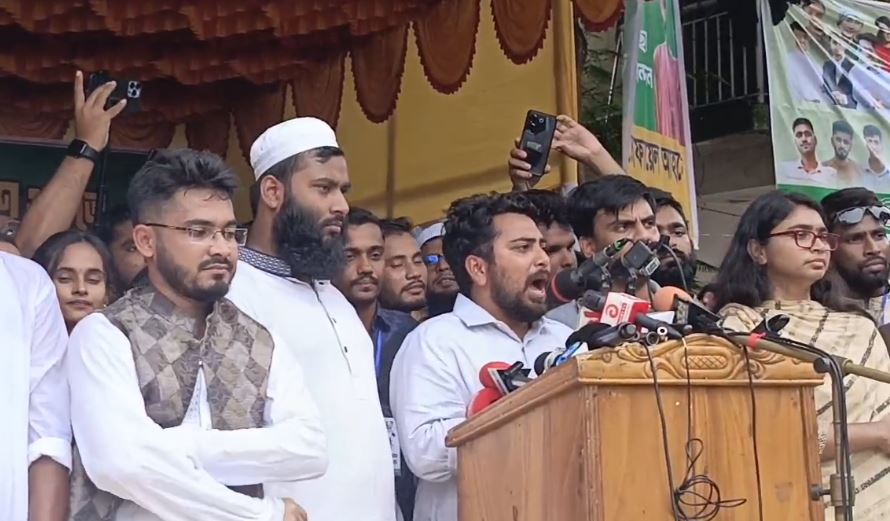 গণঅভ্যুত্থানে হাসিনাকে হটানো হলেও ছাত্র-জনতার আকাঙ্ক্ষা আজও বাস্তবায়ন হয়নি : নাহিদ