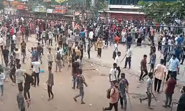 চাঁদপুরে দিনভর চলে গ্রেপ্তার ও পুলিশের তল্লাশি অভিযান 