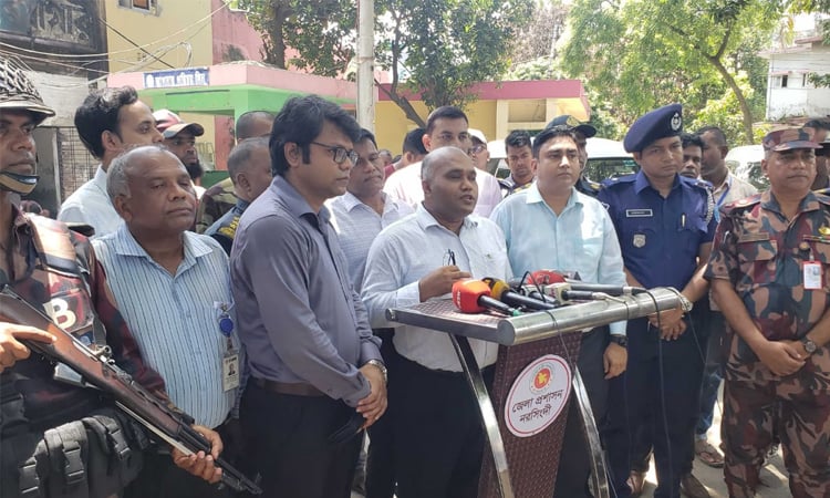 নরসিংদী জেলখানায় হামলায় তদন্তের নামে শুরু হয় হয়রানি