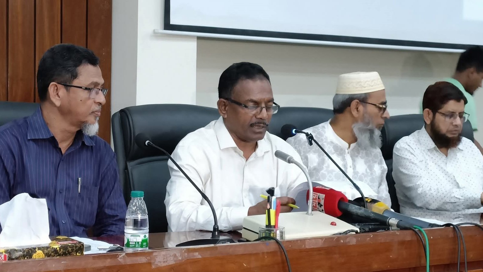 রাকসু নির্বাচনের তফসিল ঘোষণা, ভোটগ্রহণ ১৫ সেপ্টেম্বর